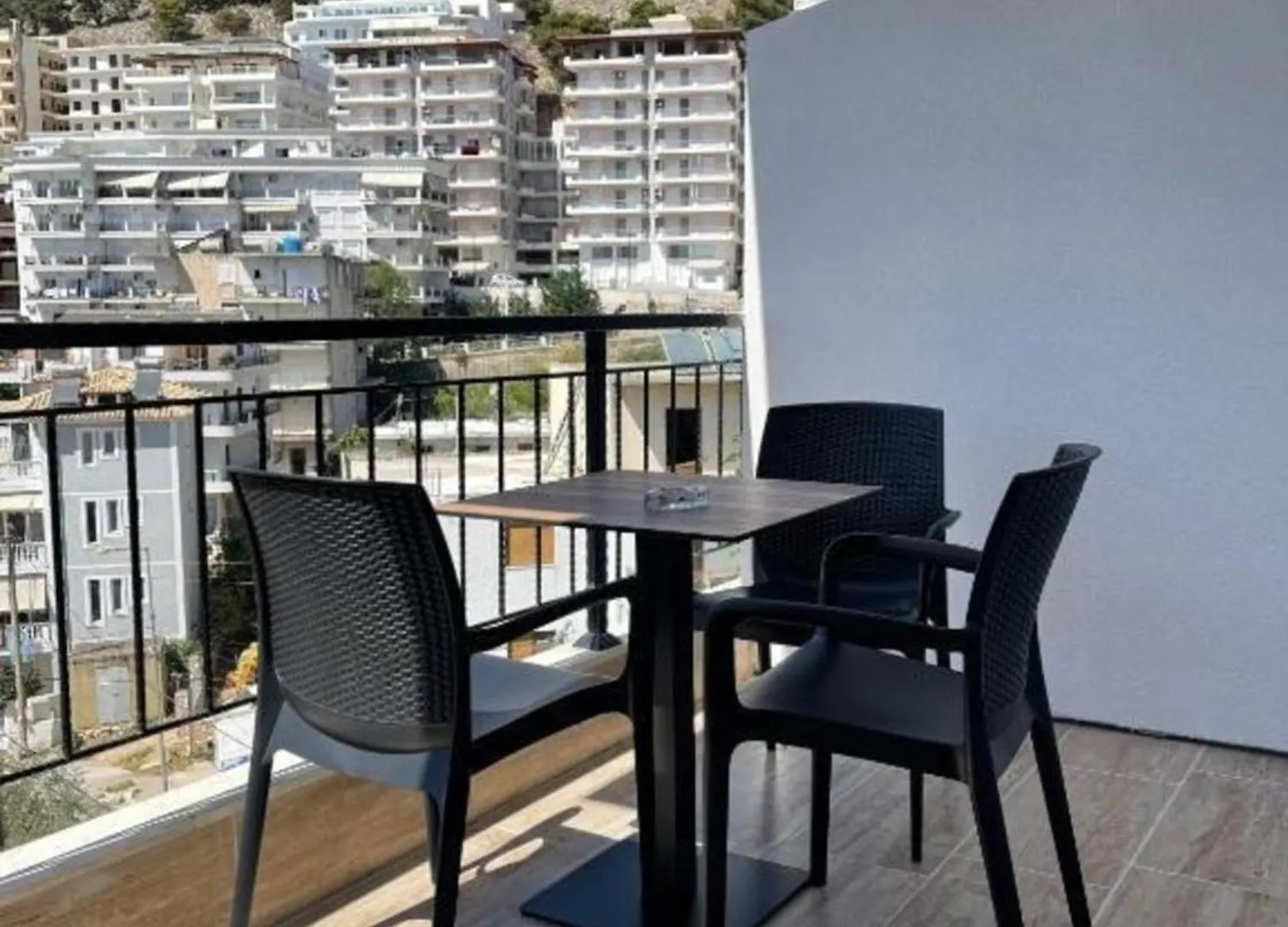 Flori Apartments Sarande Albania